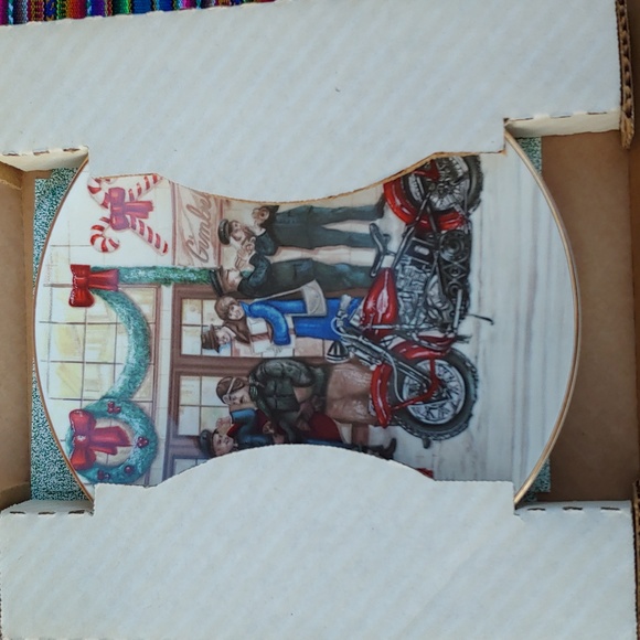 Vintage Harley-Davidson 1987 Christmas Decorative Ceramic Collectors Plate - Picture 13 of 14